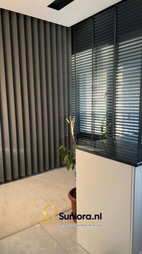 2fead744-a68f-4937-8733-ddb30364648d